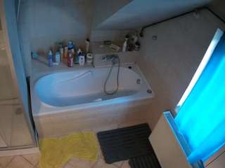 Julmodels Bathroom 2nd Floor-1